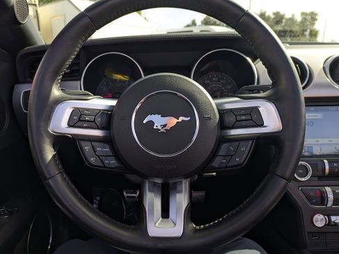 Used 2019 Ford Mustang Premium image 23