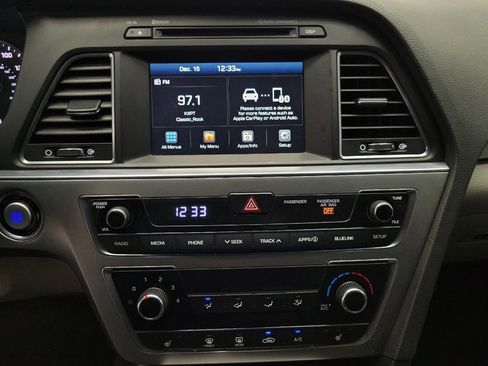 Used 2017 Hyundai Sonata Sport w/ Value Edition Package 02 image 25