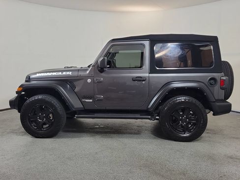 Used 2021 Jeep Wrangler Sport AWD/4WD image 4