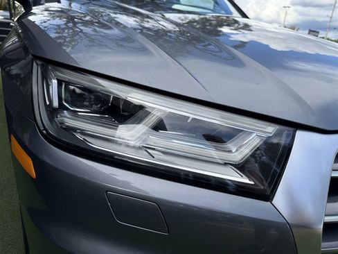 Used 2018 Audi Q5 2.0T Premium Plus w/ Premium Plus Package AWD/4WD image 9