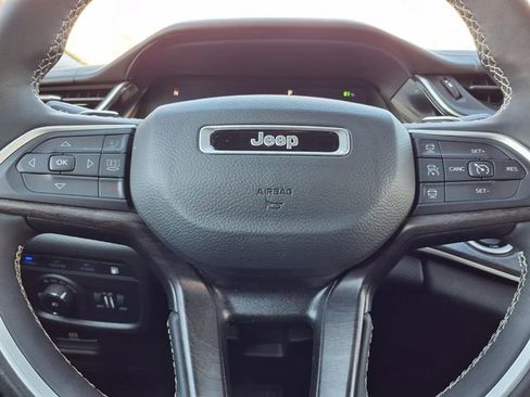 Used 2022 Jeep Grand Cherokee Limited 4xe image 17