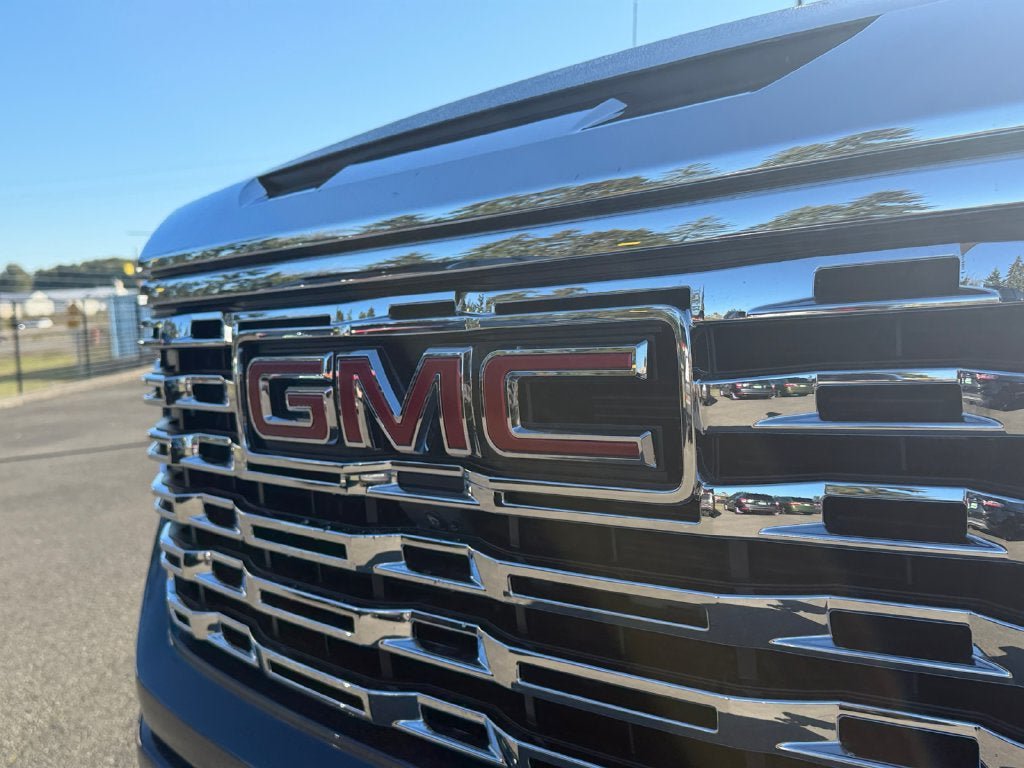 Used 2026 GMC Sierra 1500 Denali w/ Technology Package AWD/4WD image 34