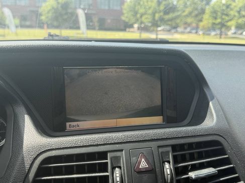 Used 2011 Mercedes-Benz E 350 Coupe image 21