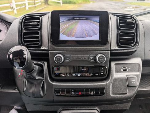 Used 2026 RAM ProMaster 2500 w/ Convenience Group FWD image 22