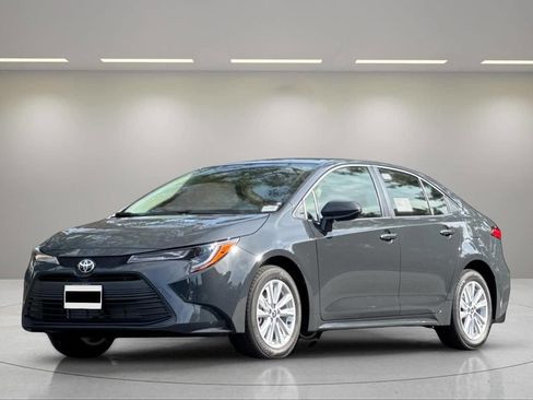 New 2026 Toyota Corolla LE FWD image 7
