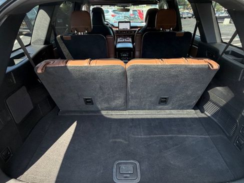 Used 2020 Lincoln Aviator Reserve w/ Equipment Group 201A RWD image 34