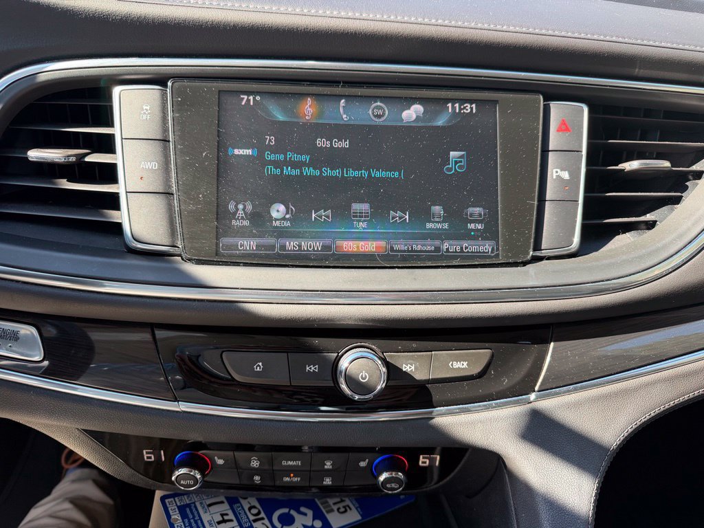 Used 2018 Buick Enclave Essence AWD/4WD image 7