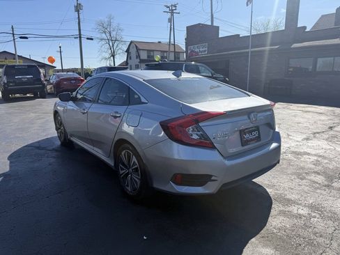 Used 2016 Honda Civic EX-T image 4