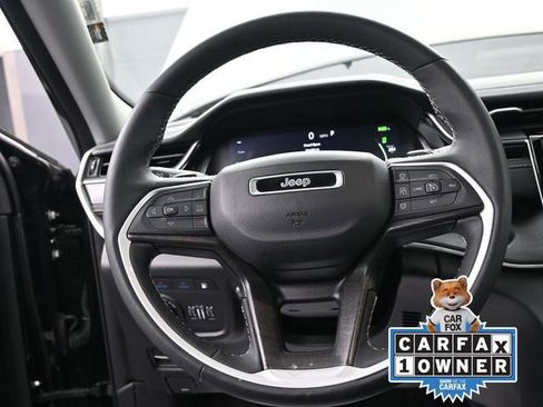 Used 2022 Jeep Grand Cherokee Limited 4xe w/ Luxury Tech Group II image 33