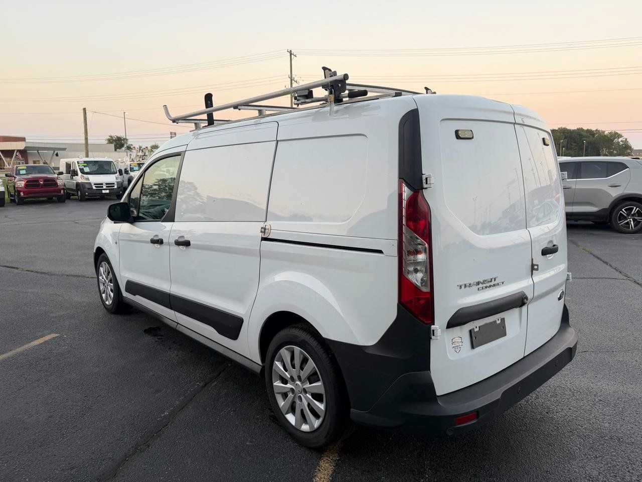 Used 2017 Ford Transit Connect XL FWD image 5