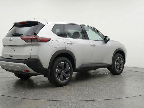 Used 2025 Nissan Rogue SV AWD/4WD image 9