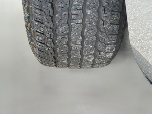 Used 2025 GMC Yukon AT4 Ultimate image 43