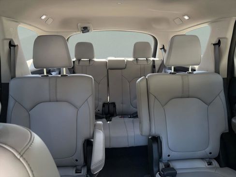 Certified 2023 Honda Pilot EX-L image 17