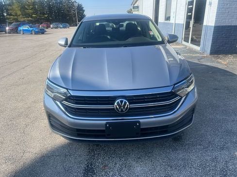 Used 2024 Volkswagen Jetta S image 5