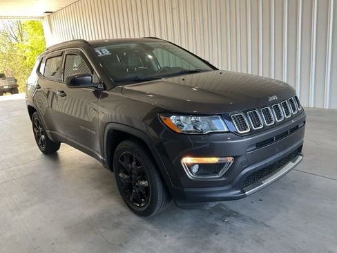 Used 2018 Jeep Compass Limited w/ Navigation Group AWD/4WD image 26