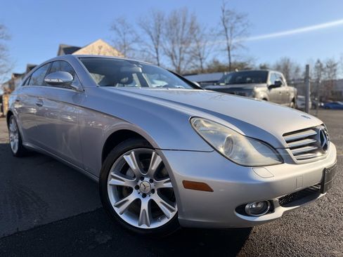 Used 2008 Mercedes-Benz CLS 550 image 1