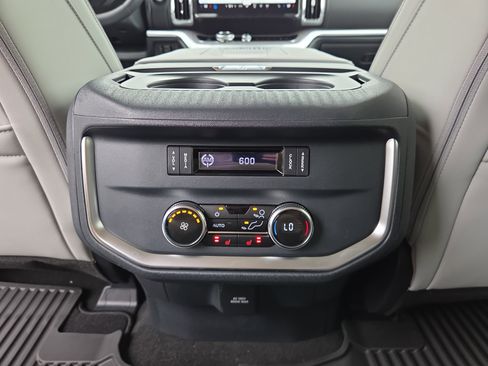 New 2026 Ford Expedition Platinum AWD/4WD image 9