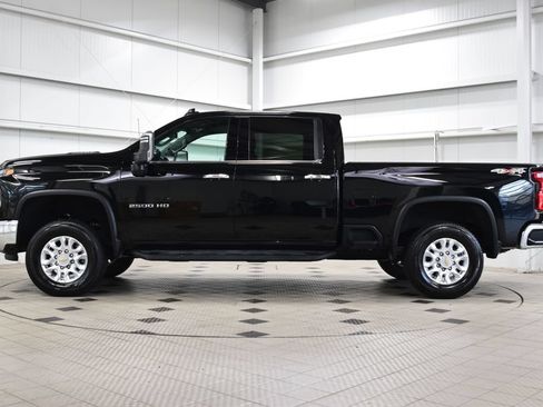 Used 2024 Chevrolet Silverado 2500 LTZ w/ LTZ Convenience Package AWD/4WD image 4