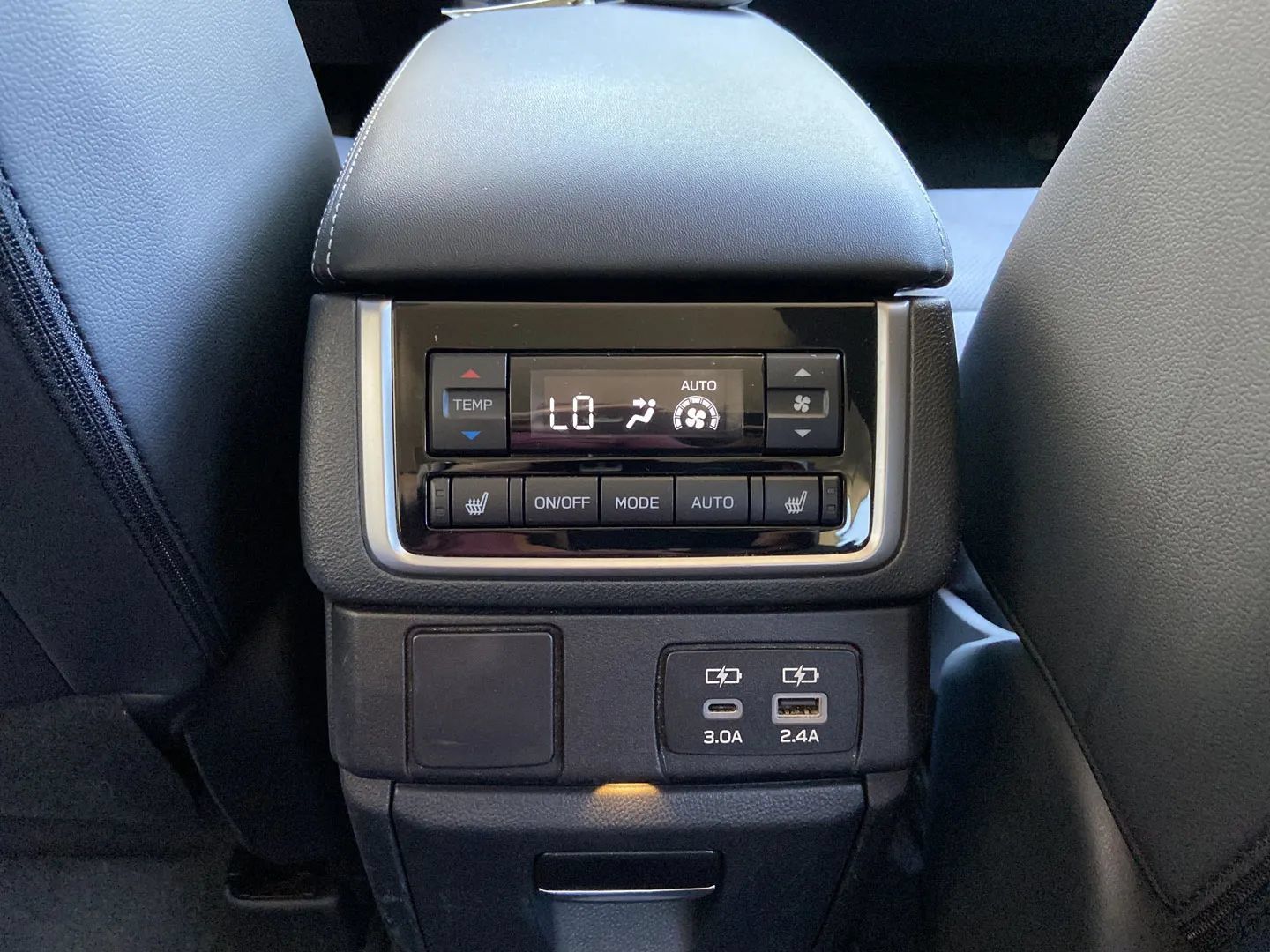 Used 2023 Subaru Ascent Limited AWD/4WD image 23