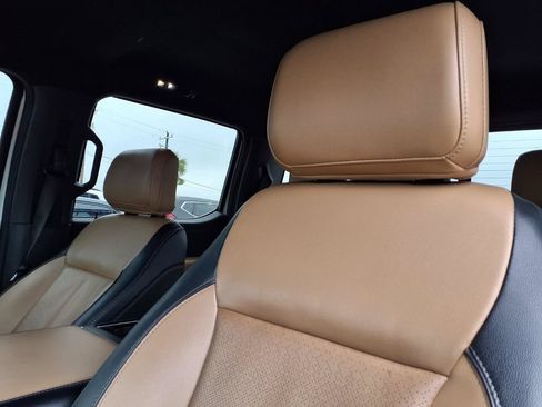 Used 2022 Ford F150 Lariat w/ Equipment Group 502A High AWD/4WD image 18
