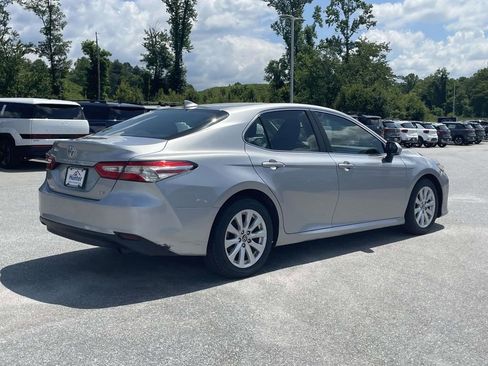 Used 2018 Toyota Camry LE w/ Audio Package FWD image 29
