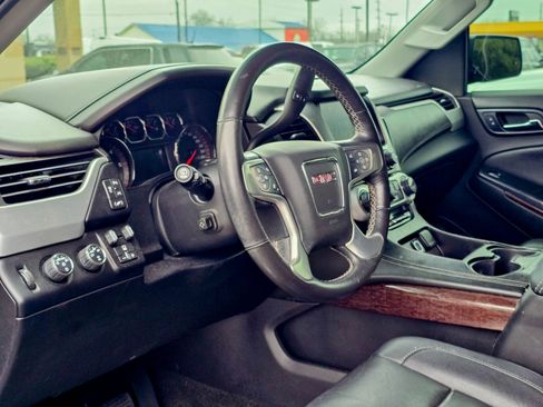 Used 2016 GMC Yukon SLT w/ Open Road Package image 4