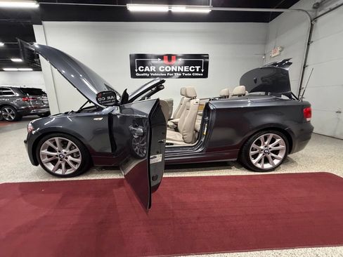 Used 2013 BMW 135i Convertible RWD image 34