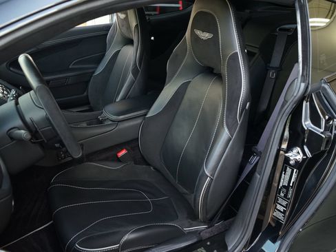 Used 2015 Aston Martin Vanquish Coupe RWD image 12
