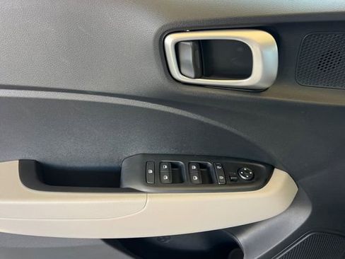 New 2026 Hyundai Venue SEL FWD image 10