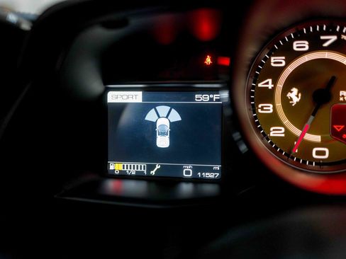 Used 2018 Ferrari 488 Spider image 63