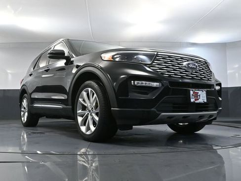 Used 2023 Ford Explorer Platinum w/ Technology Package image 62