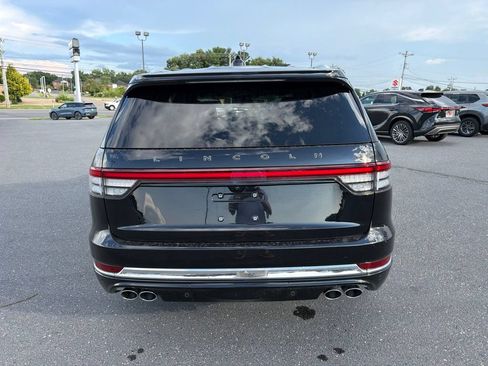 Certified 2025 Lincoln Aviator Black Label AWD/4WD image 4