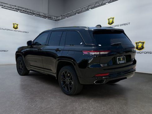 Used 2023 Jeep Grand Cherokee 30th Anniversary AWD/4WD image 3