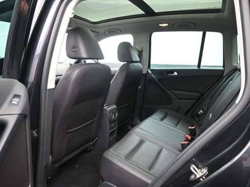 Used 2017 Volkswagen Tiguan Wolfsburg Edition FWD image 25