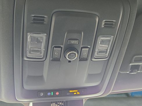 Used 2025 Chevrolet Tahoe LT w/ Comfort Package image 29