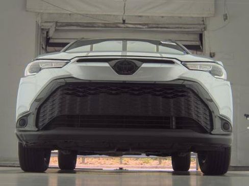 Used 2023 Toyota Corolla Cross AWD Hybrid image 8