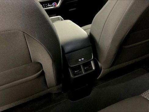 Used 2025 Chevrolet Equinox LT image 10