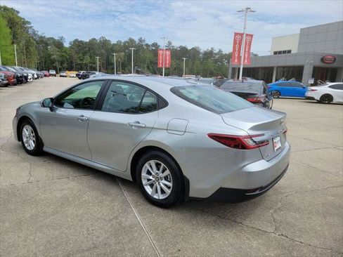 Certified 2026 Toyota Camry LE w/ Convenience Package image 3