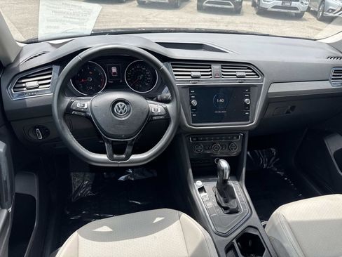 Used 2020 Volkswagen Tiguan SEL FWD image 7