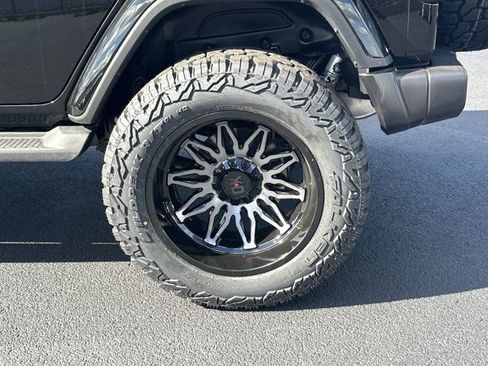 New 2026 Jeep Wrangler Unlimited Sahara AWD/4WD image 31