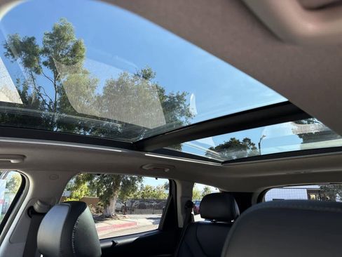 Used 2021 Hyundai Santa Fe Limited image 10