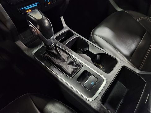 Used 2019 Ford Escape SEL image 38