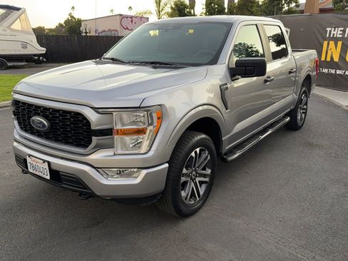 Used 2021 Ford F150 XLT image 3