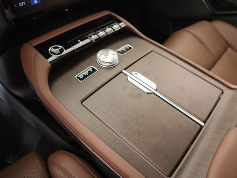 New 2026 Lincoln Navigator Reserve image 8