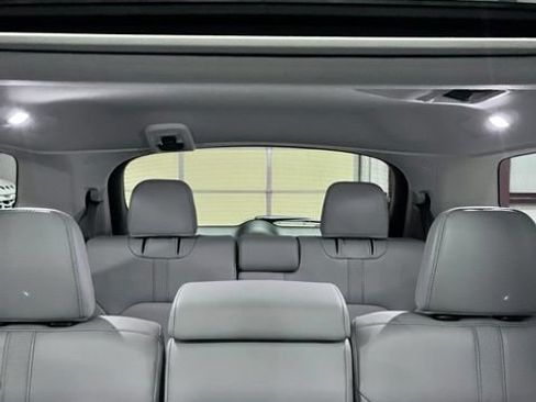 Used 2023 Honda Pilot Touring image 18