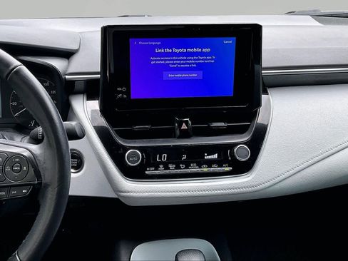 Used 2024 Toyota Corolla SE FWD image 7