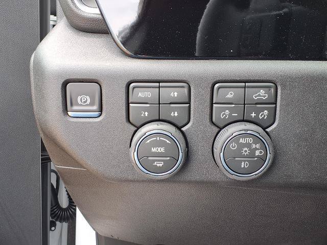 New 2026 Chevrolet Silverado 1500 RST w/ RST All Star Premium Package AWD/4WD image 14