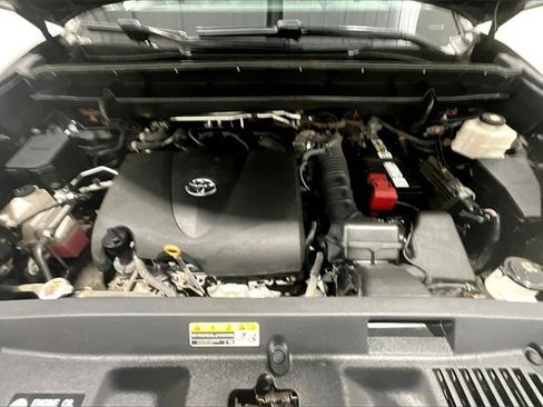 Used 2020 Toyota Highlander Limited image 32
