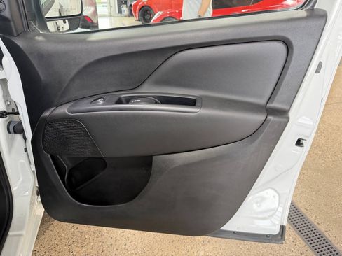 Used 2021 RAM ProMaster City Tradesman FWD image 23