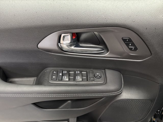 New 2026 Chrysler Pacifica Select w/ S Appearance Package FWD image 22